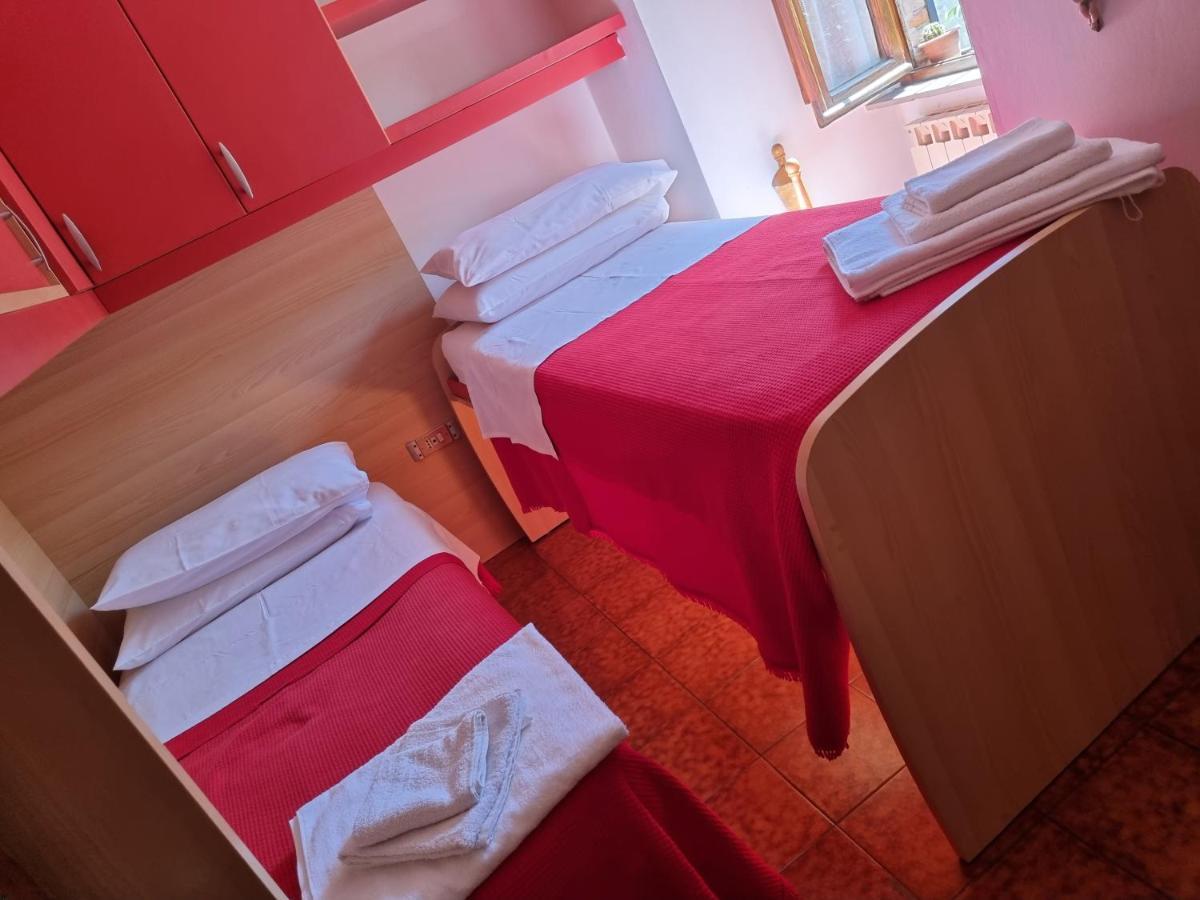 Appartement A Casa Di Cristina à Gubbio Extérieur photo