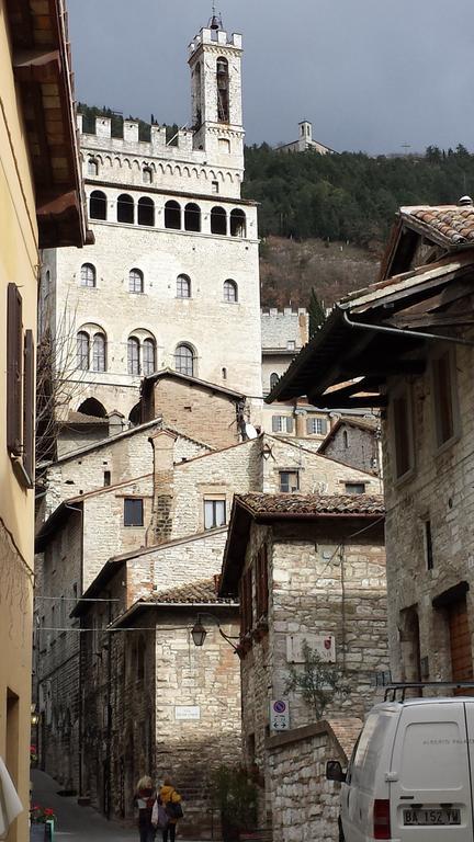 Appartement A Casa Di Cristina à Gubbio Extérieur photo